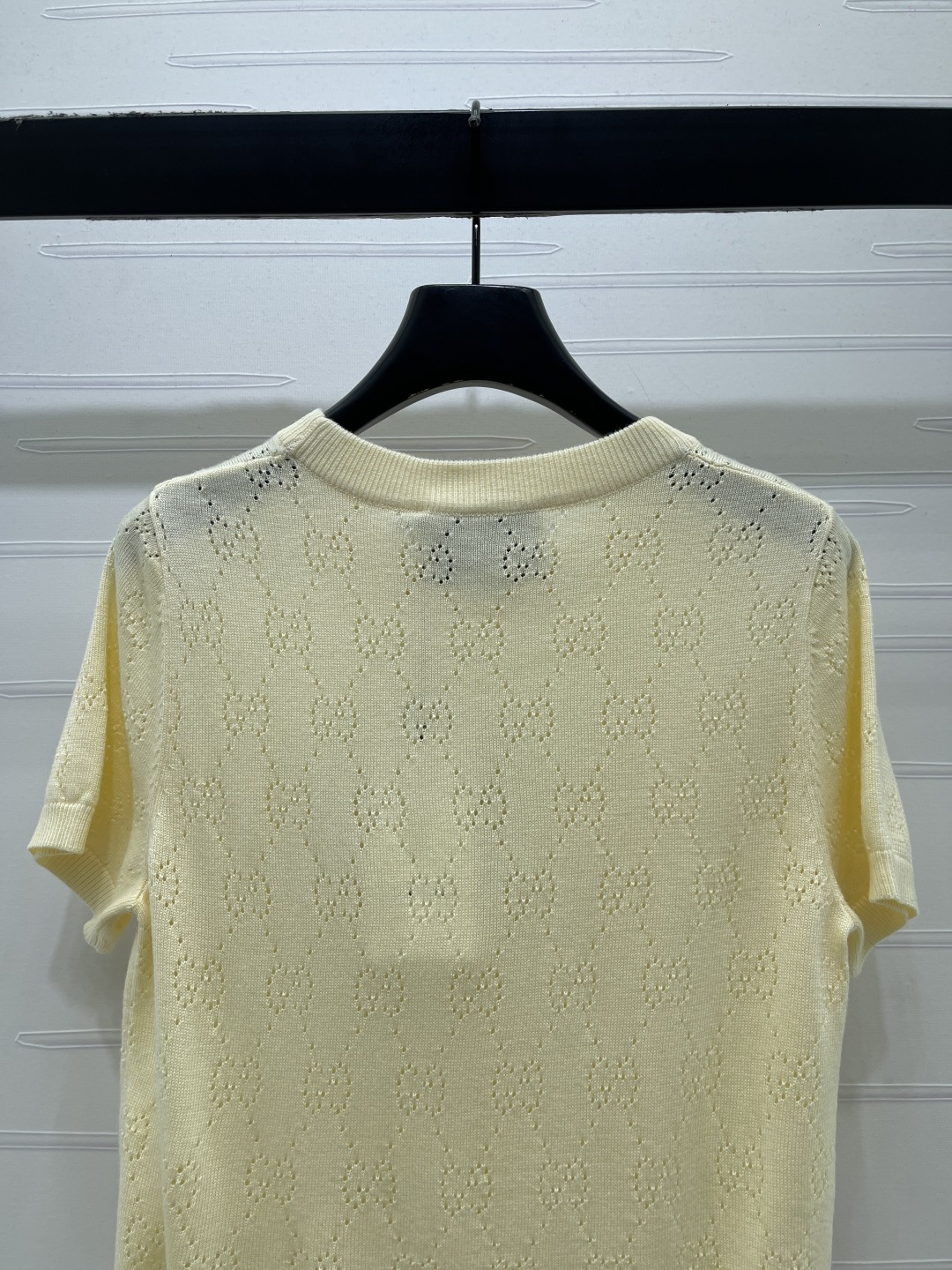 Women's short sleeves